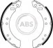 Комплект тормозных колодок A.B.S. 8742 (фото 1)