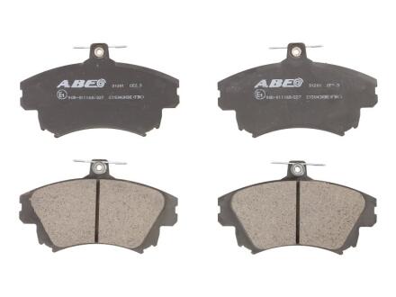 Комплект гальмівних колодок передн, VOLVO S40 I, V40 MITSUBISHI CARISMA, COLT CZC VI, COLT VI SMART FORFOUR 1.3-2.0D 05.95-06.12 ABE C15043ABE
