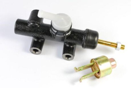 Головний циліндр зчеплення (15,9мм) TOYOTA DYNA 200, HIACE IV, TOWN ACE 2.0-3.7D 01.85-12.04 ABE F92009ABE