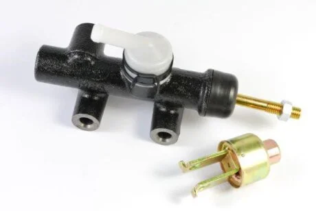 Головний циліндр зчеплення (15,9мм) TOYOTA DYNA 200, HIACE IV, TOWN ACE 2.0-3.7D 01.85-12.04 ABE F92009ABE