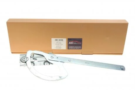 Склопiдйомник ручний переднiй, правий AIC 55745