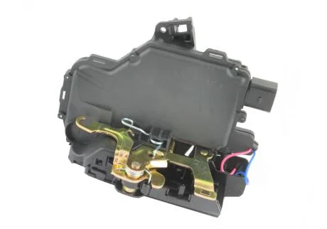 Замок двери (задний/правый) VAG 97-05 AND 34839002