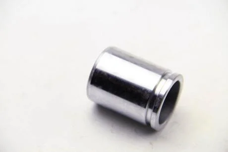 Поршень гальм. супорта передн. (Lucas 40x53) Audi 100, 200, 80, 90 /Bmw 1 (E81, E87), 3 (E90) /Citroen C5, C6, Jumper /Fiat Ducato /Opel Vivaro /Peugeot 407, 607, Boxer /Renault Trafic II AUTOFREN D0-2597