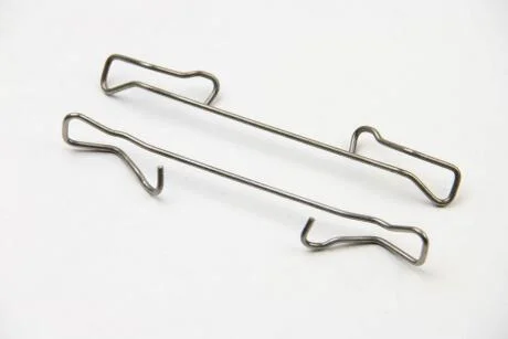 Монтажний набір гальмівних колодок передн CITROEN SAXO, XSARA, XSARA/HATCHBACK DAEWOO NEXIA JAGUAR XJ KIA CLARUS OPEL ASTRA F, ASTRA F CLASSIC, ASTRA F/KOMBI, COMBO/MINIVAN 1.0-6.0 09.82-08.05 AUTOFREN D42394A