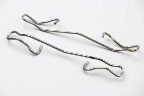 Монтажний набір гальмівних колодок задн MERCEDES G (W461), G (W463), SPRINTER 2-T (B901, B902), SPRINTER 3-T (B903), SPRINTER 4-T (B904) VW BORA I, LT 28-35 II, LT 28-46 II 1.8-Electric 09.89- AUTOFREN D42481A