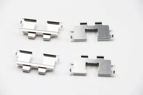 Монтажний набір гальмівних колодок задн DAEWOO KORANDO, MUSSO HYUNDAI ELANTRA III, ELANTRA IV, GENESIS, GETZ, GRANDEUR, HIGHWAY, MATRIX, SANTA FÉ I, SONATA IV, SONATA V, TRAJET 1.4-3.8 12.96- AUTOFREN D4 2689A