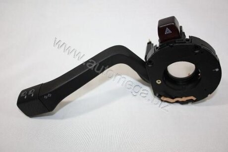 Переключатель поворотов VW Golf 89-91, Polo 91-, Passat 88- AUTOMEGA 150050510