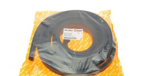 Уплотнитель задней двери (ляды) AUTOTECHTEILE 382 9003