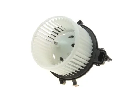 Вентилятор салону AUTOTECHTEILE 509 0613