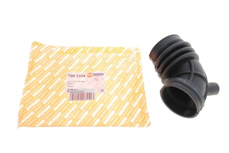 Патрубок повітряний дроссельної заслінки без фітингів, матеріал гума не армований AUTOTECHTEILE 700 1314