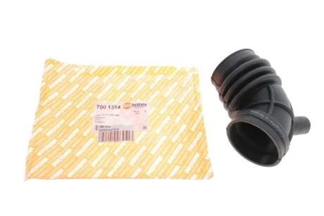 Патрубок повітряний дроссельної заслінки без фітингів, матеріал гума не армований AUTOTECHTEILE 700 1314