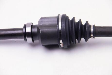 Привідний вал (28/37z L970mm) Прав. Jumpy/Scudo/Expert 2.0D 07- BGA DS1401R