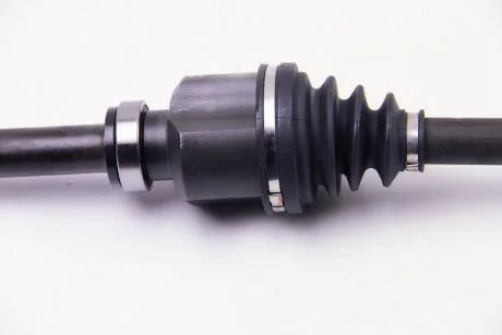 Привідний вал (28/37z L970mm) Прав. Jumpy/Scudo/Expert 2.0D 07- BGA DS1401R