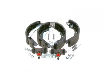 Комплект бараб.колодки+циліндр BOSCH 0 204 113 596