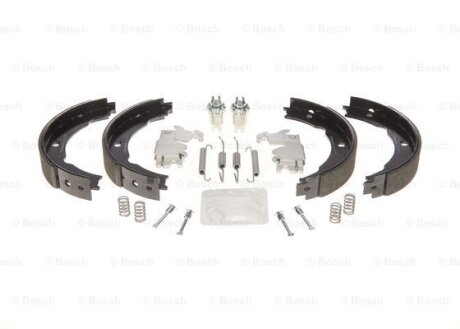 Гальмівні колодки, барабанні BOSCH 0 204 113 825