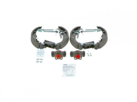Гальмівні колодки задні (бараб.) Opel Corsa B/Astra F/Tigra BOSCH 0 204 114 581