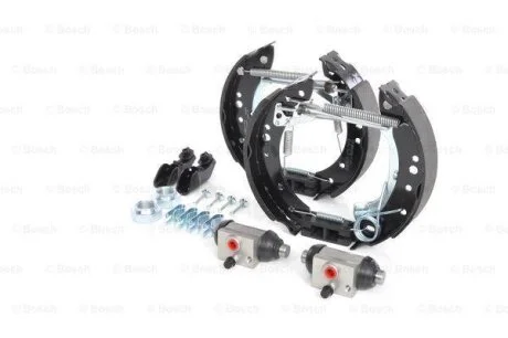 Комплект бараб.колодки+циліндр BOSCH 0 204 114 613