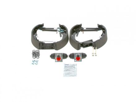 Гальмівні колодки задні (бараб.) Opel Corsa C BOSCH 0 204 114 630