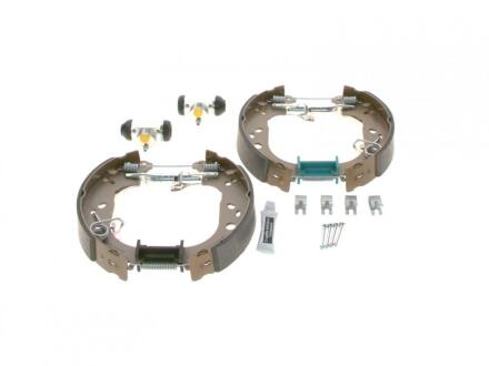 SZCZKI КОЛОДОК.+CYLINDERKI (КОМПЛЕКТ) FIAT IDEA BOSCH 0 204 114 656