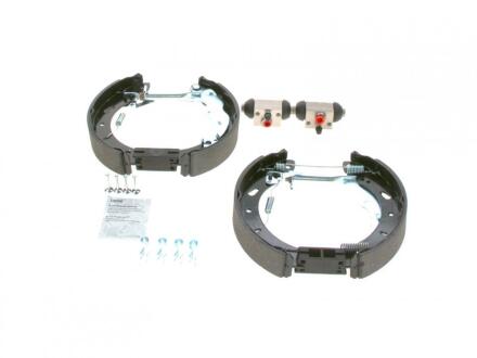Комплект бараб.колодки+циліндр BOSCH 0 204 114 700