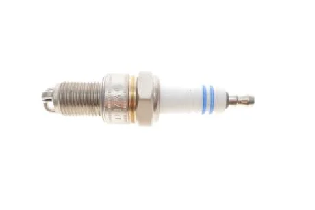Свічка w7dtc 0.8 super nr (Свеча зажигания w7dtc 0.8 super nr) BOSCH 0 241 235 756
