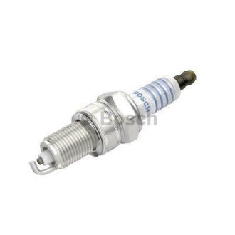 WR10LCV Свеча зажигания SUPER 1,3mm CHRYSLER Voyager 3,3/3,8 DODGE BOSCH 0 242 219 530