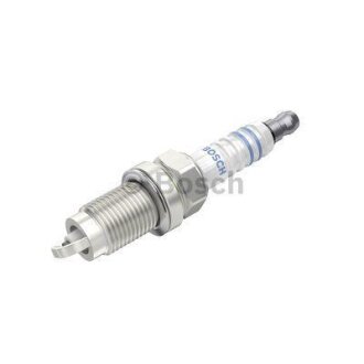 FR7HC0X свічка запалювання SUPER 1,1mm FORD Maverick 2,4i NISSAN 2,4i Terrano II, Prairie BOSCH 0 242 235 692