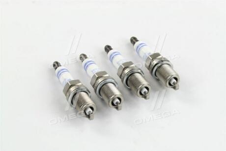 Свеча зажигания FR6KPP33X+ DOUBLE PLATINUM (SUZUKI,TOYOTA) 4шт. BOSCH 0 242 240 860