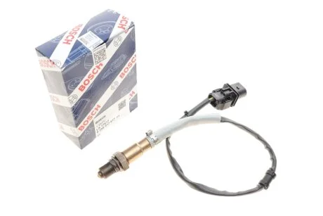 Лямбда-зонд (кількість дротів 5шт довжина 600мм) AUDI A1, A3, A4 B7, A6 ALLROAD C6, A6 C6, A8 D3, Q7, R8, R8 SPYDER, TT HYUNDAI I40 I, I40 I CW KIA CARENS IV, OPTIMA AXA-M55.01 05.03- BOSCH 0 258 017 617