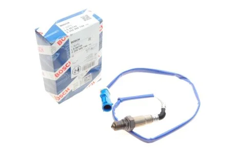Лямбда-зонд (кількість дротів 4, 775мм) MERCEDES A (W168), C (CL203), C T-MODEL (S203), C (W203), C (W204), CLK (C209), E (W211) VOLVO V40, XC90 I ALFA ROMEO 147 AUDI A4 B5 0.9-4.2 11.94- BOSCH 0 258 986 744