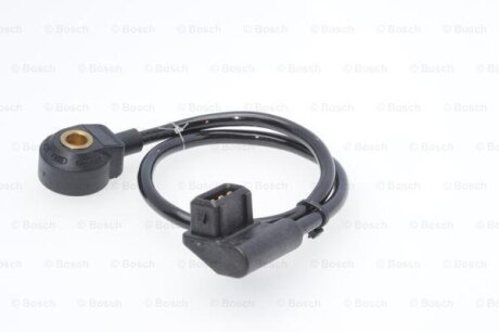 Датчик детонації BMW 5 (E34), 7 (E32) 3.0/4.0 04.92-07.96 BOSCH 0 261 231 074