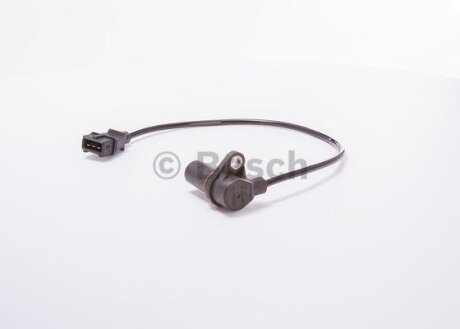Датчик положення к/вала Fiat Brava 1.4/1.9TD/Bravo 1.4/1.9TD/Marea 96-01 BOSCH 0 281 002 102