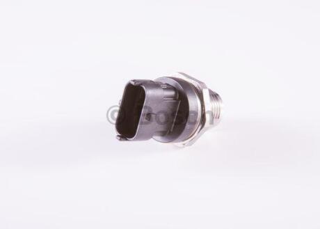 Датчик тиску палива MITSUBISHI CANTER (FB7, FB8, FE7, FE8) VII 3.0D/4.9D 08.05- BOSCH 0 281 006 087