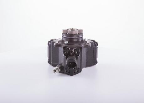 Паливний насос common rail BOSCH 0 445 010 272
