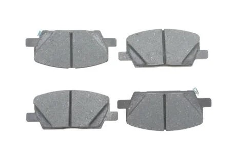 Комплект гальмівних колодок передн (з шумопоглинаючою пластиною), CHEVROLET TRAX OPEL INSIGNIA B, INSIGNIA B COUNTRY, INSIGNIA B GRAND SPORT, MOKKA / MOKKA X 1.4-2.0D 06.12- BOSCH 0986424896