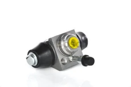 Гальмівний циліндр задн Лів/Прав AUDI 100 C1, 100 C2, 100 C3, 50, 80 B1, 80 B2, 80 B4, 90 B2, A2, COUPE B2 SEAT AROSA, CORDOBA, CORDOBA VARIO, CORDOBA VARIO/KOMBI, IBIZA II 0.9-2.8 11.68- BOSCH 0 986 475 260