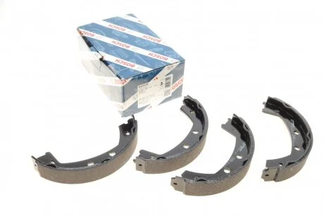 Колодки гальмівні барабан (ручник) LAND ROVER Freelander \'\'2,0-3,2 \'\'06-14 -\' BOSCH 0 986 487 732