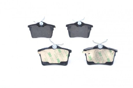 Гальмівні колодки дискові зад. Citroen Berlingo/Peugeot Partner 1.6, 1.6 HDi 75, 90, 110 04/08- BOSCH 0 986 494 304