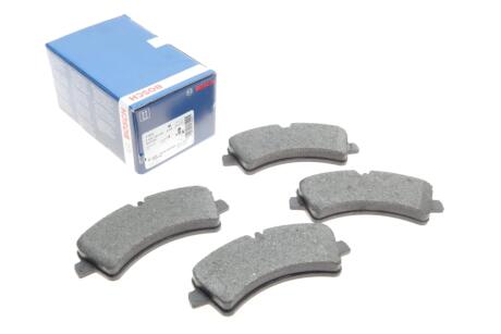 Комплект гальмівних колодок з 4 шт. дисків BOSCH 0 986 495 099