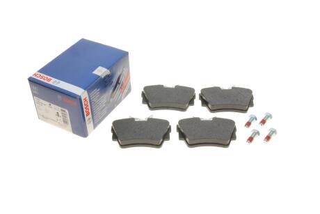 Комплект гальмівних колодок з 4 шт. дисків BOSCH 0 986 495 487