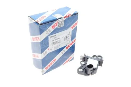 Регулятор напруги (190A) MERCEDES C (A205), C (C205), C T-MODEL (S205), C (W205), E (A238), E (C238), E T-MODEL (S213), E (W213), GLC (C253), GLC (X253) 1.6/2.0/2.0H 12.13- BOSCH 1 986 AE0 018