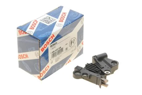 Регулятор напруги (14V) VOLVO C30, C70 II, S40 II, S60 II, S80 II, V40, V50, V60 I, V70 III, V70 III/KOMBI, XC60 I, XC70 II, XC90 I FORD GALAXY II, GALAXY MK II, KUGA I 1.8D-4.4 01.04-07.18 BOSCH 1 986 AE0 046