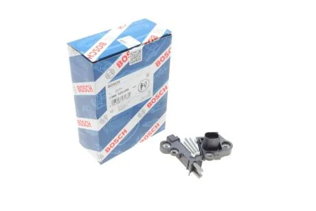 Регулятор напруги (180А) AUDI A4 B8, A6 ALLROAD C6, A6 C6, Q7 BMW 5 (E60), 5 (E61) VW CC B7, PASSAT B6, PASSAT B7, PASSAT B7/KOMBI 09.02-12.16 BOSCH 1 986 AE0 056