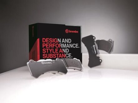 Комплект високоефективних гальмівних накладок BREMBO 07.B315.40