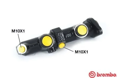 Головний гальмівний циліндр BREMBO M 61 033