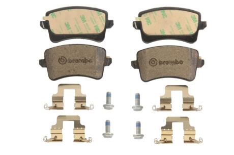 Комплект гальмівних колодок з 4 шт. дисків BREMBO P 85 099X