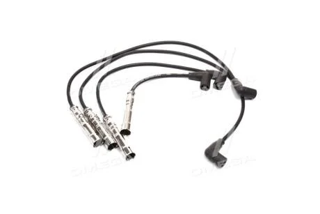 Комплект ізольованих проводів для свічок запалення CHAMPION CLS070