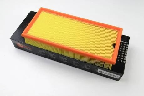 Фильтр воздушный (325x156x57-66) Citroen Fiat Peugeot 83-07 CLEAN FILTERS MA642