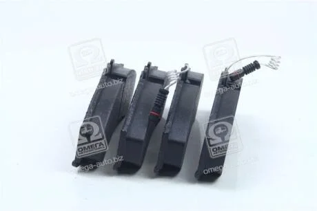 ГАЛЬМІВНІ КОЛОДКИ ПЕРЕДН./ЗАДН. (З ДАТЧ.) DB 408D/412D/414 SPRINTER 95-, VW LT 46 97- DAFMI / INTELLI D146EI