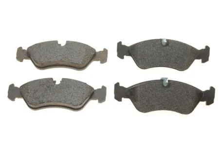 Комплект гальмівних колодок передн (з шумопоглинаючою пластиною), DAEWOO CIELO, ESPERO, LANOS, NEXIA OPEL ASTRA F, ASTRA F CLASSIC, ASTRA F/KOMBI, CALIBRA A, KADETT E, OMEGA A 1.3-2.5 06.85- Delphi LP1605